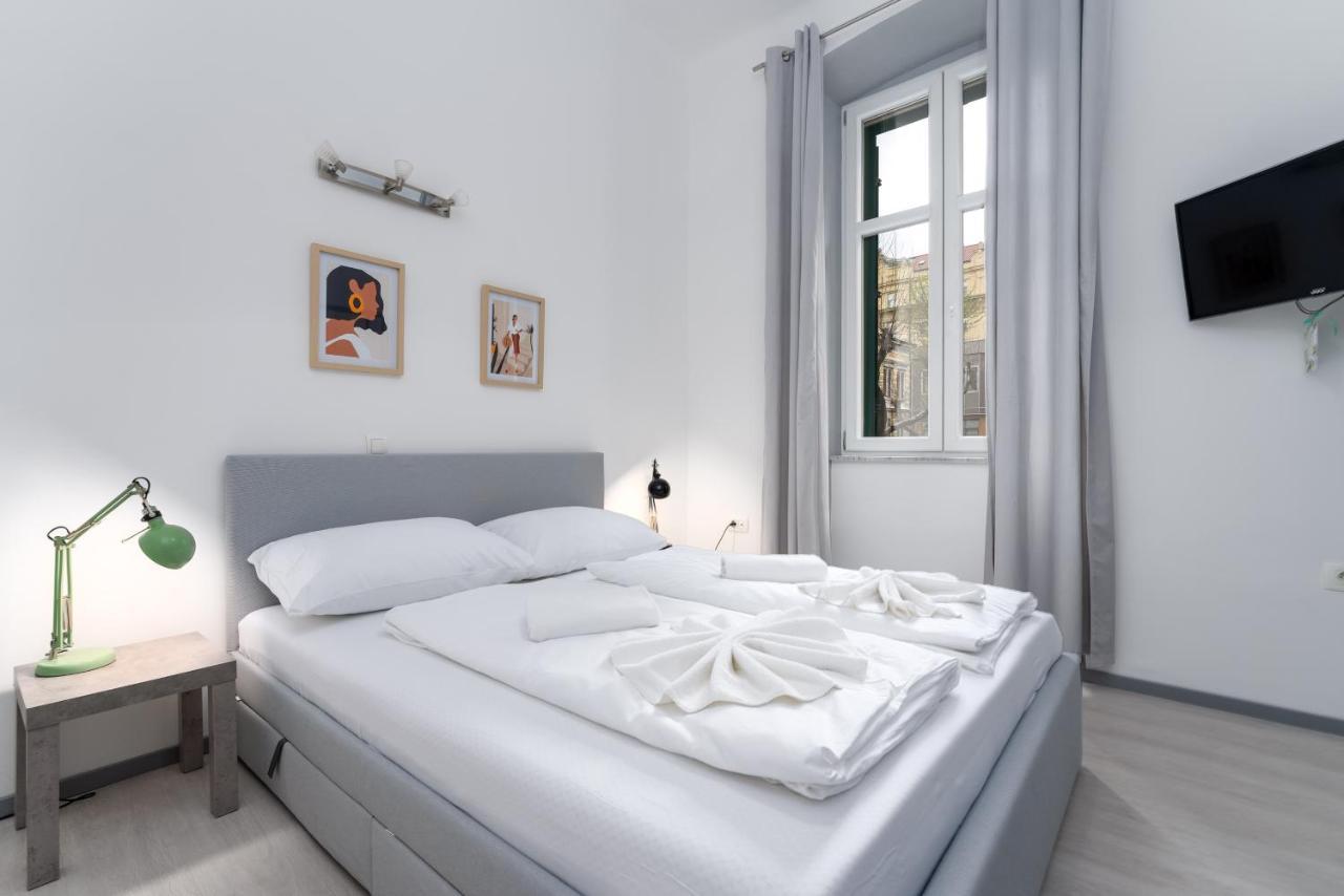 Centar Apartments Rijeka Ngoại thất bức ảnh